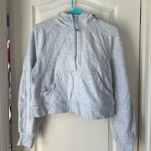 Lululemon grey cropped scuba